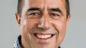 Dr. Philipp Arquint ist Vice President der Hamilton Business Unit Process Analytics. Vor 22 Jahren startete er seine Tätigkeit bei Hamilton zunächst als Entwickler, wurde später zum Head of Innovation, dann zum Director of Innovation befördert. Anfang Juli 2022 wurde er offiziell als neuer VP des Bereichs Process Analytics vorgestellt. 