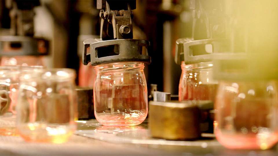 Energieeffiziente und nachhaltige Vakuumlösungen von Altas Copco könnten Glashersteller unterstützen.