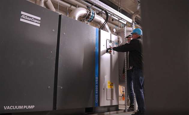 Die ölgedichtete Schrauben-Vakuumpumpenserie von Atlas Copco können Produktionsprozesse unterstützen.