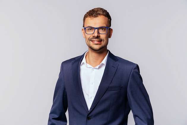 Lukas Neuenhausen, Project Manager Digital Engineering, Bäumer: „Die Kosten für das erste Jahr der Gewährleistung bei unseren Maschinen sind bereits um über 30 Prozent gesunken.“