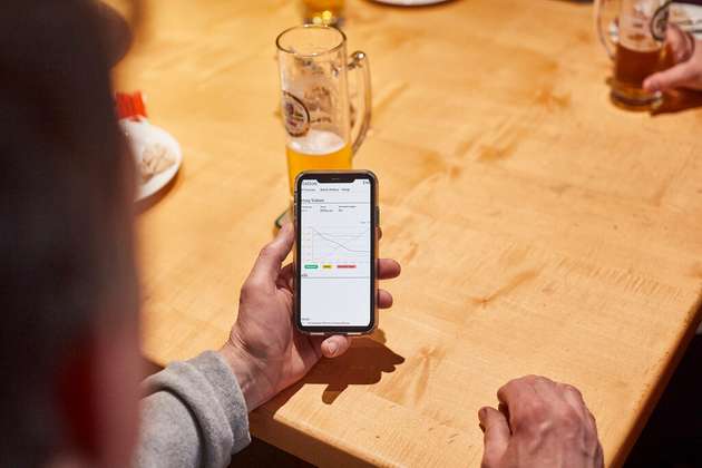 Der Braumeister kann die Messwerte seines Bieres mit jedem internetfähigen Gerät von überall aus abrufen.