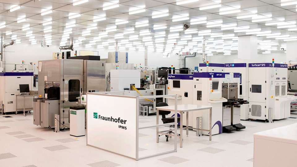 Das Fraunhofer IPMS bietet 300-mm-Wafer für Jedermann.