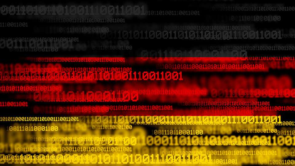 Das Thema „Cyber“ muss in Deutschland eine höhere Priorität erhalten – zwar ist die Cybersicherheitsagenda ein guter Ansatz, geht aber einigen Experten nicht weit genug.