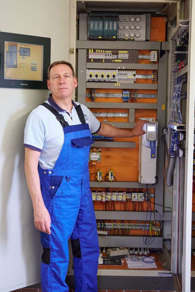 Betriebselektriker Markus Hörsch ist verantwortlich für die Technik in der Kläranlage Strudelbach und in der Pumpstation 37.
