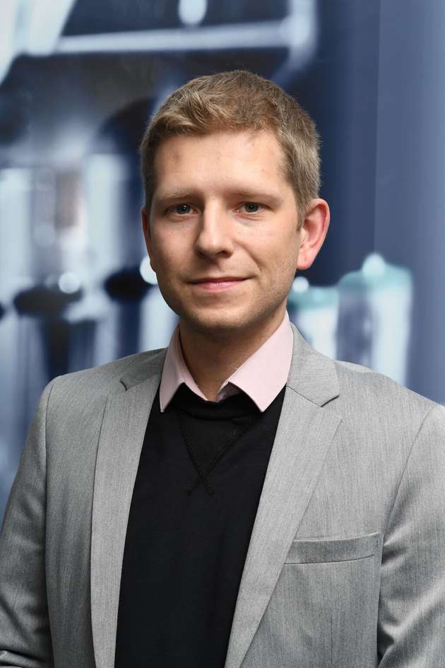 Tobias Thelemann ist Produktmanager Mechanische Bauelemente + Automatisierungstechnik beim Online-Distributor für Elektronik und IT-Technologie Reichelt Elektronik.