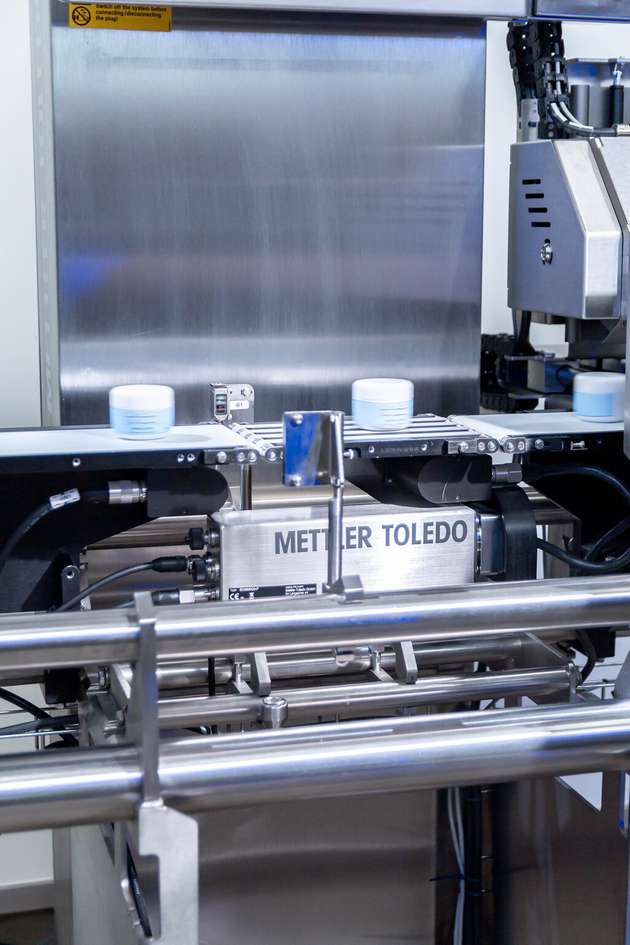 Standalone-, Kontrollwaage oder eine Kombination aus beiden: Lebensmittelhersteller können individuell entscheiden, was ihre Bedürfnisse im Hinblick auf die Kontrolle der Füllgewichte am besten abbildet. 