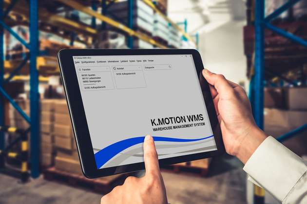 Körbers K.Motion Warehouse Management System lässt sich auf  die individuellen Anforderung von Unternehmen zuschneiden. Es bietet eine vollständige HTML5-Nutzerschnittstelle, sodass der Zugriff über jeden Webbrowser auf jedem Gerät möglich ist. 