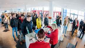 321 Aussteller und 4.180 Besucher besuchten die aaa Friedrichshafen – ein deutlicher Anstieg im Vergleich zum Vorjahr.