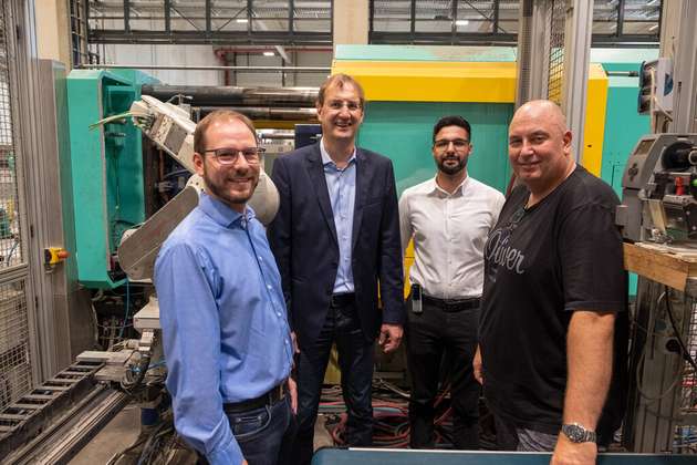 Freunde der Robotik: Michael Finke, Frank Bublies, Kemal Yorulmaz , Frank Schwarzer (von links). 