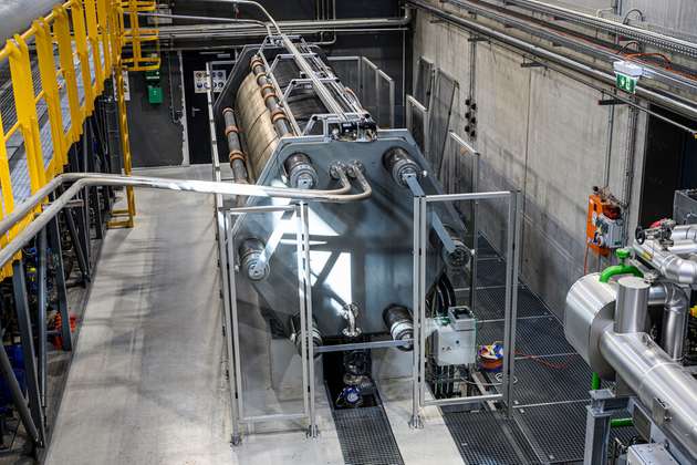 Europas größte Single-Stack-Elektrolyseanlage, die mithilfe von Ökostrom grünen Wasserstoff produziert, am MPreis-Firmenstandort in Völs bei Innsbruck.
