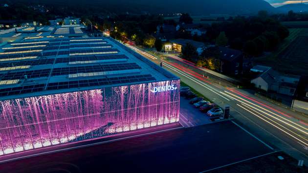 Blick auf den Denios-Hauptsitz in Bad Oeynhausen: Das Unternehmen arbeitete bei der Entwicklung des Power Safe mit der Firma Tesvolt zusammen.