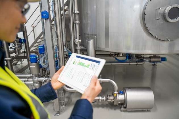  Mit der neuen KI-basierten Software Analytics ermöglicht Alfa Laval eine einfache, kontinuierliche Zustandsüberwachung von Pumpeninstallationen.