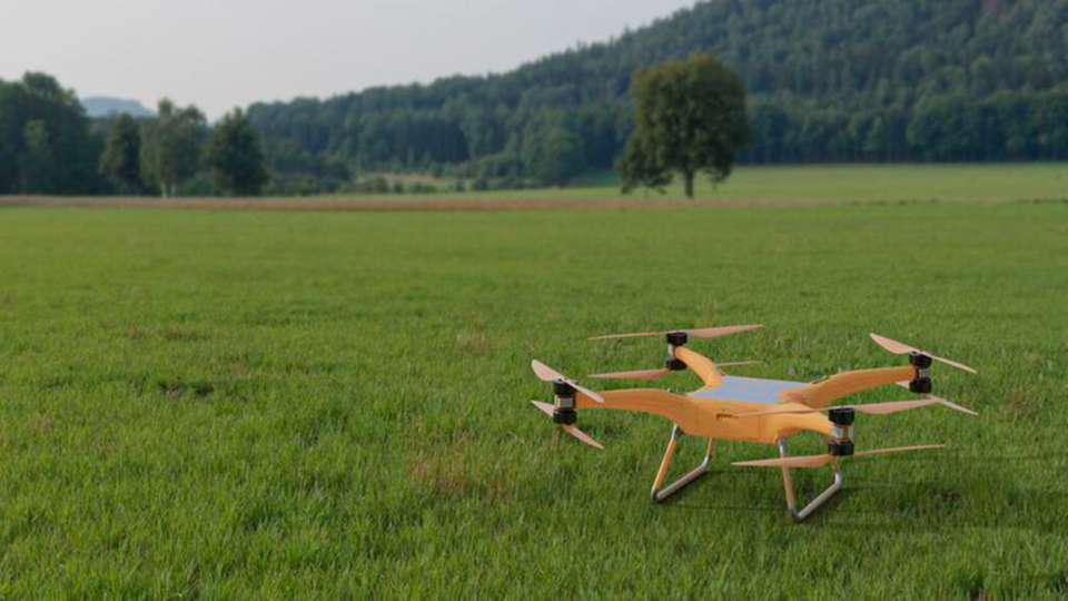 Das Ziel des Forschungsprojekts ist die Entwicklung eines ressourceneffizienten Multicopter-System auf Basis nachwachsender, regional verfügbarer Rohstoffe.