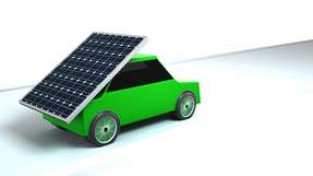 Das Fraunhofer ISE entwickelt eine PV-Motorhaube mit verschiedenen Solarzellen-Technologien, die auf PKW-Modellen angebracht werden kann, um Solarenergie für die Mobilität zu nutzen.