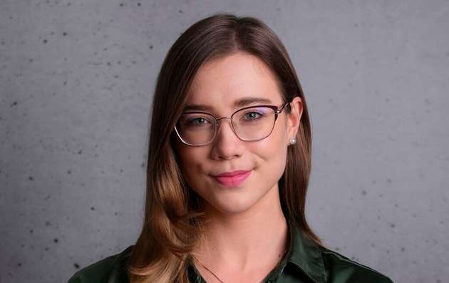 Fiona Mathewson ist seit Juli 2021 Redakteurin bei Gründerszene – und berichtet unter anderem über Sicherheitstechnologien, Climate-Tech und agrarnahe Startups. Zudem moderiert sie Live-Veranstaltungen. Ihre Ausbildung absolvierte sie an der Axel Springer Akademie.