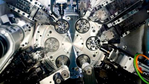 In der Vorschubachse von Werkzeugmaschinen können mehrere Kugelgewindetriebe zum Einsatz kommen.