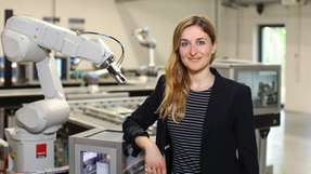 Stefanie Kunkel ist Erstautorin der Studie „Industry 4.0 and energy in manufacturing sectors in China“, die zeigt: Das oft postulierte Mantra „Energieeffizienz erhöhen durch Digitalisierung“ stellt sich in der Industrie statistisch als unwirksam heraus.