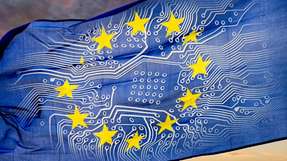 Die Europäische Union steht kurz davor, eine neue Gesetzgebung einzuführen, die den Einsatz von Künstlicher Intelligenz umfassend reguliert. Das neue KI-Gesetz wird KI-Systeme in verschiedene Risikokategorien einteilen, wobei jede Kategorie ihre eigenen spezifischen Vorschriften hat.