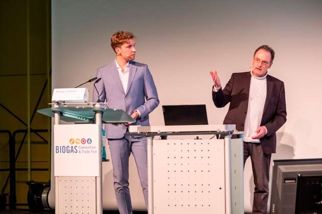 Marc M. Feldmann, Co-Founder & CEO, und Michael H. Feldmann, CTO, auf der Biogas Convention in Nürnberg. 2023.