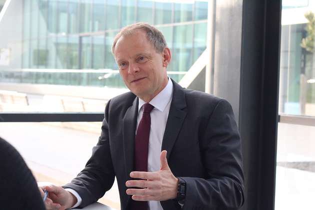 Frank Hils betont die Bedeutung von effizienten Ventilen und Spulen als Schlüssel zur Reduktion von CO2-Emissionen und einer nachhaltigen Zukunft.