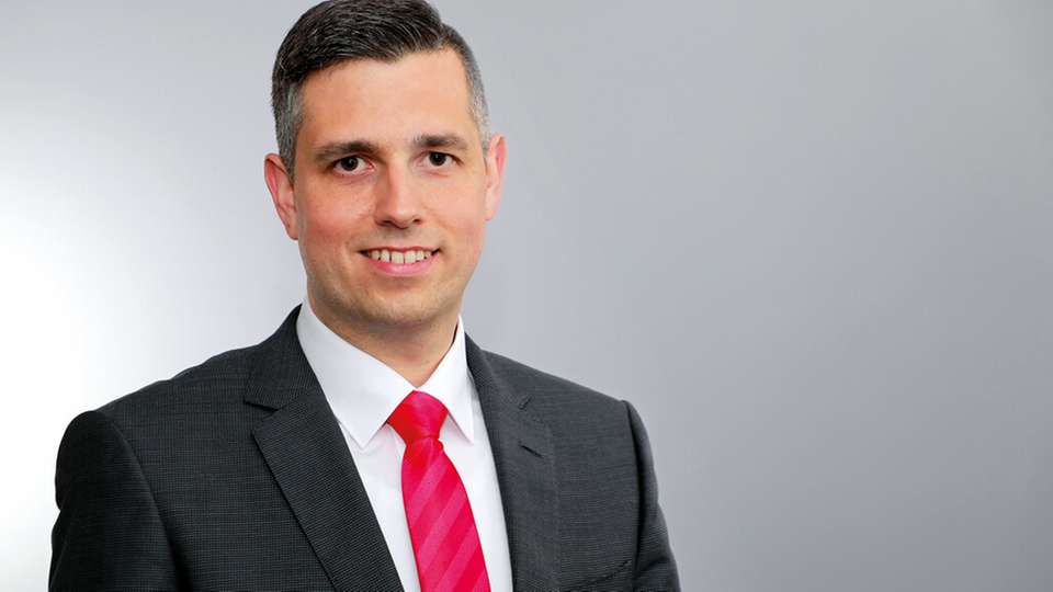 Raphael Görner, Leiter des Geschäftsbereichs Energy & Power Solutions bei Rittal:  „Stromversorgung und Energiemanagement müssen zukünftig bis an die Grenze des physikalisch Möglichen optimiert werden." 