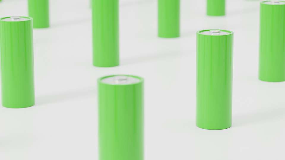 Hochsichere und ultraschnelle Ladung für Lithium-Ionen-Batterien In einer Studie der Chung-Ang University wurde eine neue Strategie zur Abschwächung der Polarisierung durch konzentrationsbedingte Effekte entwickelt, um die Reichweite von Elektrofahrzeugen zu erhöhen und die Ladezeiten zu verkürzen.