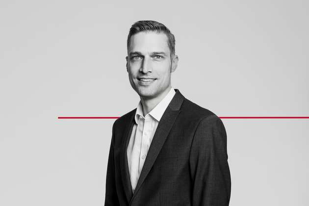 Stephan Meyer, Director Product Management, Seco: Auch technische HMI Lösungen müssen schnell an neue Entwicklungen angepasst werden - nichts ist fataler, als schon nach kurzer Zeit durch die gewählte Lösung für die nächsten Jahre eingeschränkt zu sein. Genau für solche Anforderungen wurde die Modular Vision HMI-Serie entwickelt. So kann die Leistung auch nach Jahren bei steigenden Anforderungen sehr schnell angepasst werden. Dazu verfügt die Serie über maximale Flexibilität bei der Implementierung in ihrer Endlösung. Erleben Sie auf der Embedded World eine völlig neue Art der Skalierbarkeit für HMI Lösungen. Am Stand erwarten die Besucher unsere drei Standardmodelle Modular Vision 7 MX93, 10.5 MX8M-Plus und 15.6 EHL. Alle drei Modelle demonstrieren eindrucksvoll die Flexibilität dieser neuartigen HMI Serie.
EW: Halle 1, Stand 320