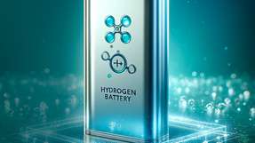 Eine Kombination aus Wasserstoffprozesstechnik und Batterieenergiespeichern zeigt sich besonders effizient bei der Herstellung und Verwendung von grünem Wasserstoff in Brennstoffzellen zur Bereitstellung elektrischer Energie. 
