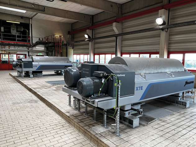 Um die Klärschlammentwässerung für die Zukunft effizient und nachhaltig zu gestalten, nutzt Wien Energie zwölf 
X7E-Dekanterzentrifugen von Flottweg.
