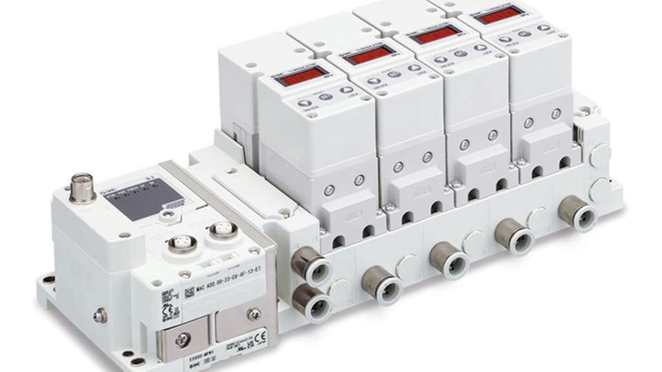  Die neue Serie IITV23 verbindet bis zu vier elektropneumatische Regler und ein Feldbusmodul auf einer gemeinsamen Mehrfachanschlussplatte, wodurch keine externe Verdrahtung anfällt, Platz eingespart wird und zugleich schnell und einfach eine umfassende Steuerung gelingt.