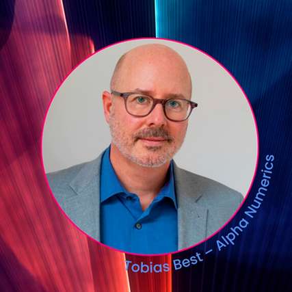 Tobias Best, Geschäftsführer Alpha Numerics, auf der INDUSTRY.forward Expo.