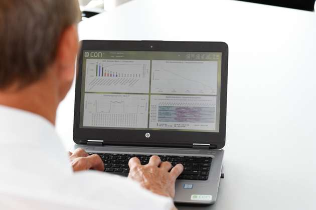 Unternehmen ab 2,5 GWh/a Gesamtenergieverbrauch müssen Umsetzungspläne für effiziente Maßnahmen vorlegen und kontrollieren lassen.