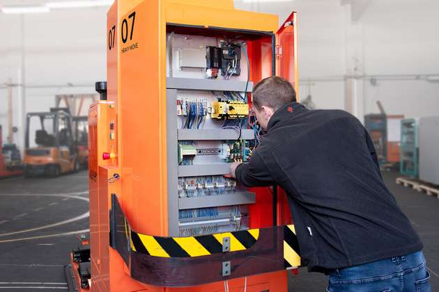 Das Retrofit-Programm von Ek Robotics ermöglicht die Modernisierung sowohl der Fahrzeuge als auch der gesamten Transportsysteme und bereitet sie somit auf viele weitere Betriebsstunden vor.  