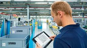 Phoenix Contact nutzt seine Produktionsbereiche, um das Optimierungspotenzial durch fahrerlose Transportsysteme zur Materialversorgung der Maschinen und Anlagen zu erproben.