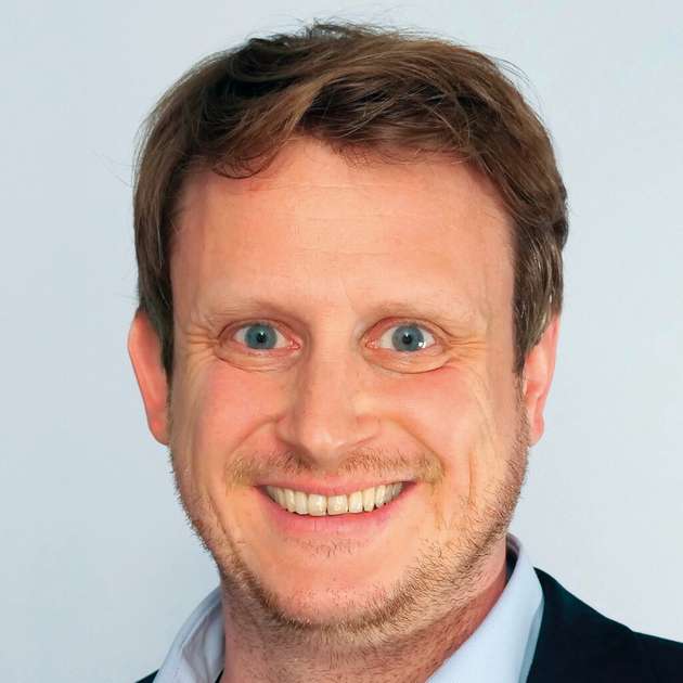 Tobias Borgers, Leiter Marketing, L.B. Bohle Maschinen und Verfahren: Als Technologieunternehmen für Maschinen und Prozesse zur pharmazeutischen Tablettenherstellung steht der Messeauftritt von L.B. Bohle auf der Achema unter dem Motto #pharma innovation. Wir setzen auf der Weltleitmesse erneut auf technisch optimierte Maschinen in beeindruckendem Industriedesign und Continuous Manufacturing. Mit dem Laborcoater BFC 5, der Siebmaschine BTS 200 und dem Trockengranulierer BRC 25 stellt Bohle die nächsten Anlagen der neuen Maschinengeneration, die 2023 bereits mit dem German Design Award ausgezeichnet wurde, vor. Darüber hinaus werden mit dem BRC 100 und QbCon 1 Systeme für die kontinuierliche Tablettenproduktion gezeigt. Alle unsere Exponate stehen für eine effiziente und ressourcenschonende Produktion bei optimaler Bedienbarkeit und Ergonomie.