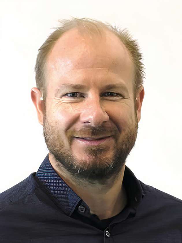 Morten Feldstedt, Produkt Marketing Management bei Onsemi: Wir freuen uns, auf der diesjährigen PCIM in Nürnberg unsere intelligenten Stromversorgungslösungen für die Automobil- und Industriemärkte vorzustellen. Im Mittelpunkt stehen dabei unser Beitrag zur Innovation im Automobilsektor, die Stärkung der industriellen Energieinfrastruktur und das Potenzial der Cloud-AI-Technologie. Besucher haben die Möglichkeit, unser umfassendes SiC-Portfolio kennenzulernen und zu erfahren, wie dieses zur Energieeffizienz und Reduktion von CO2-Emissionen beiträgt. Wir zeigen anschaulich, wie unsere Produkte hohe Leistung bei intelligenter Energieversorgung sicherstellen. Ergänzend präsentieren wir unsere neuesten Solar- und Industriestrommodule. Wir freuen uns auf den Austausch mit den Besuchern. PCIM 2024: Halle 9, Stand 332