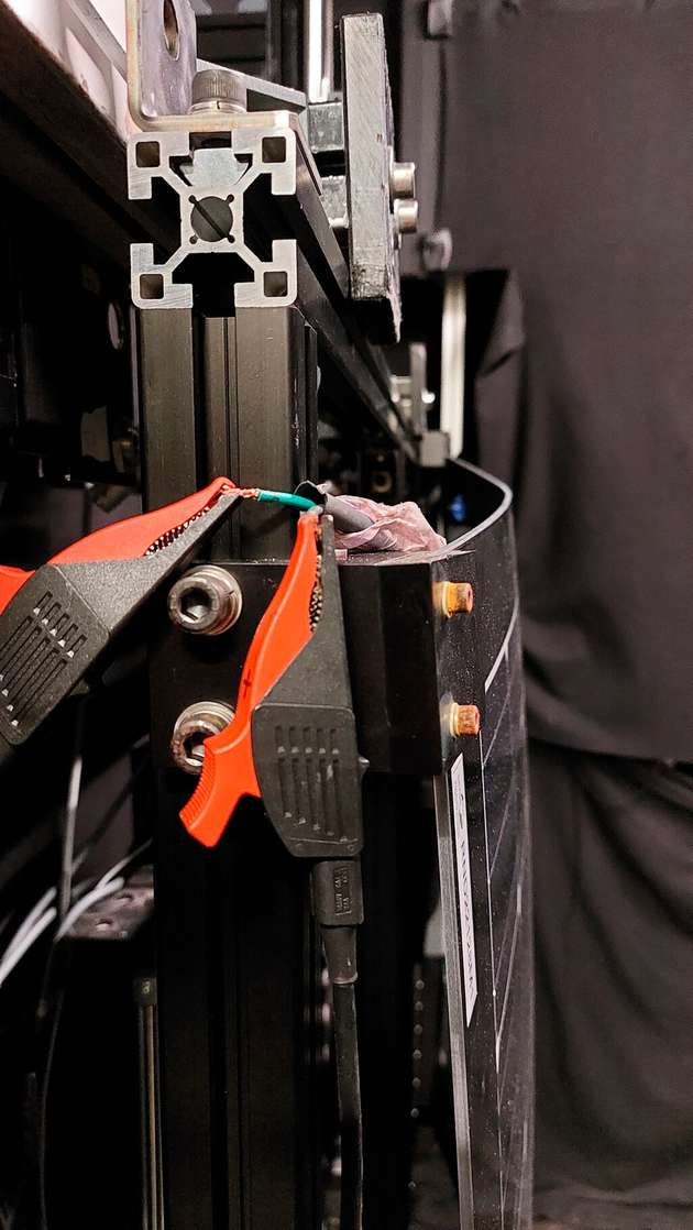 Die Integration von PV-Paneelen auf Dächern von Elektrofahrzeugen bietet eine zusätzliche Möglichkeit der Energieerzeugung, um die Reichweite zu erhöhen. 