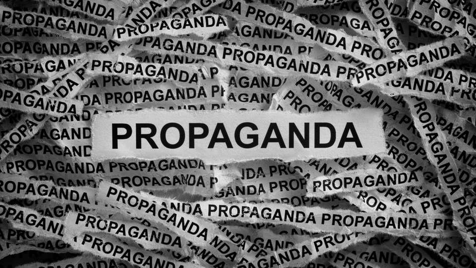 Ein geschultes Auge für Propaganda kann dabei helfen, Falschinformationen zu entlarven – und ist im Zeitalter von KI wichtiger denn je.
