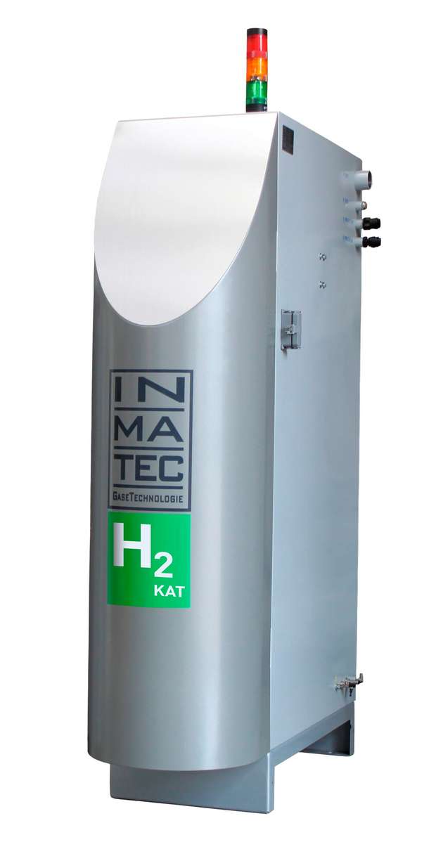 Der produzierte Stickstoff, der eine Reinheit von 0,1 Prozent O2 (Reinheitsgrad 3.0) besitzt, wird zunächst in einem Pufferbehälter zwischengespeichert und dann im H2KAT mit Kleinstmengen an Wasserstoff angereichert. Anschließend besitzt er eine Reinheit von 0,001 Prozent O2 (Reinheitsgrad 5.0).