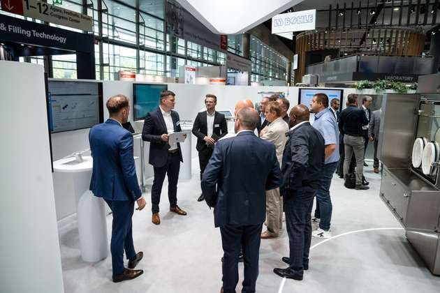 In der Expertenzone konnten sich Besucher mit Optima-Mitarbeitern über aktuelle Herausforderungen wie Annex 1 austauschen.