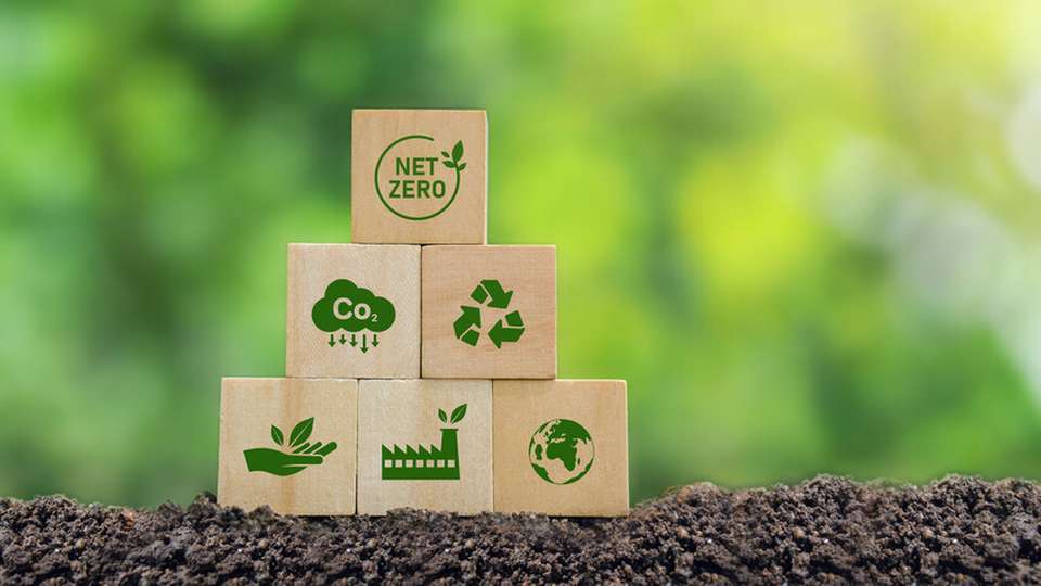 Net Zero Produktion in der Industrie – Insights zur Umstellung auf eine klimaneutrale Produktion