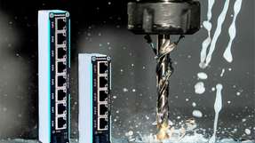 Der Switch ist zur Montage auf der Hutschiene geeignet und lässt sich sehr einfach in Netzwerke integrieren. 