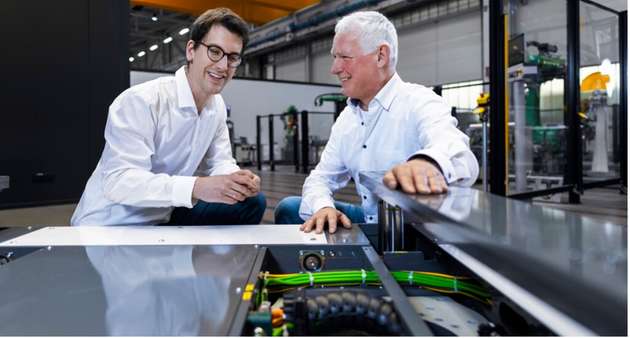 FFT-Account-Manager Christian Schuster (links) mit Franke-Berater Andreas Böttcher.