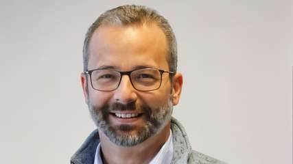 Felix Ortloff ist Senior Director des CoC Carbon Capture Solutions der GEA Group AG und verantwortet die Entwicklung und Implementierung des Technologieportfolios. Er verfügt über mehr als zehn Jahre Erfahrung in thermischen Trenntechniken, war Abteilungsleiter Scrubber Systems (GEA Wiegand) und F&E-Gruppenleiter am DVGW. Er promovierte am Karlsruher Institut für Technologie.