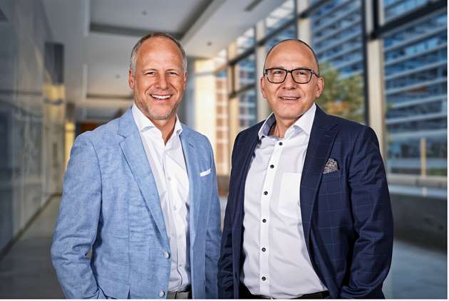 Olaf Niemeitz, Business Area Leiter IT & Managed Services bei Axians Deutschland und Henry Frey, Business Area TI Fixnet & Mobile bei Axians Deutschland