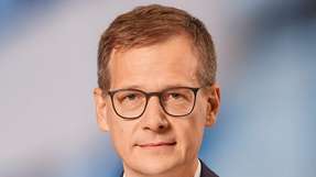 Jürgen Liedl ist seit 2022 President Engineering & Maintenance Europe der Bilfinger SE. Seit 2012 hat er verschiedene leitende Funktionen bei Bilfinger in Deutschland, Norwegen und den Niederlanden übernommen, darunter als Head of Corporate Strategy und Executive President Northwest Europe. Vor seiner Zeit bei Bilfinger war er von 2005 bis 2021 bei Roland Berger Strategy Consultants tätig, zunächst als Senior Consultant und später als Principal. Er absolvierte sein Studium als Diplom-Ingenieur für Bergbau an der Mining University Leoben in Österreich (1998) und erwarb einen MBA an der IESE Business School in Barcelona (2005).