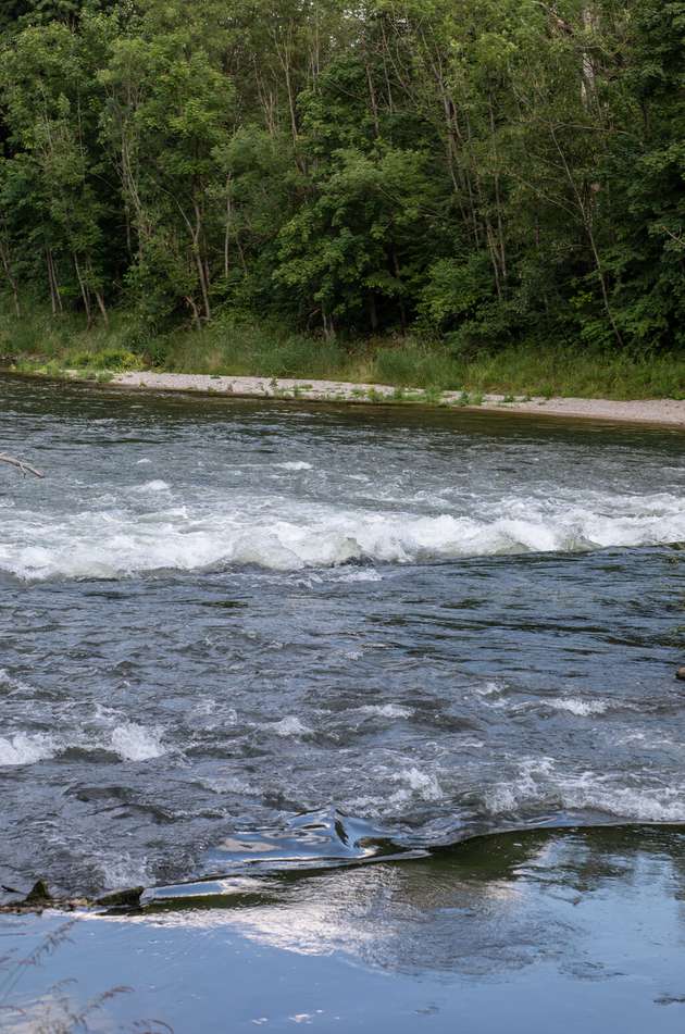 Das gereinigte Wasser wird mit EU-Badewasserqualität in die Isar eingeleitet.