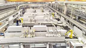 Der edgeConnector 840D von Softing greift auf die Daten der Werkzeugmaschinen zu und stellt sie beispielsweise auf einem OPC/UA-Server zur Verfügung.