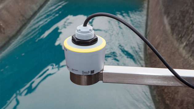 Sichere Messung bis zur Sensorantenne: Kompakte Füllstandsensoren mit 80 GHz-Radartechnologie liefern zuverlässige Messergebnisse selbst bei Überflutung.