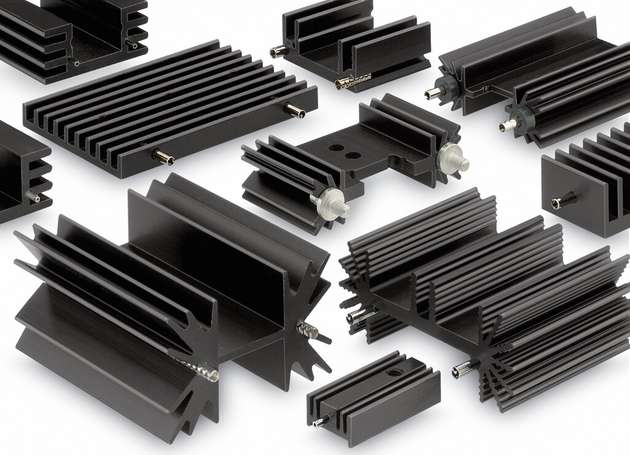 Effiziente Leiterkartenkühlkörper mit integrierten Befestigungselementen liefern effektvolle Lösungen zur Entwärmung von elektronischen Bauteilen.
